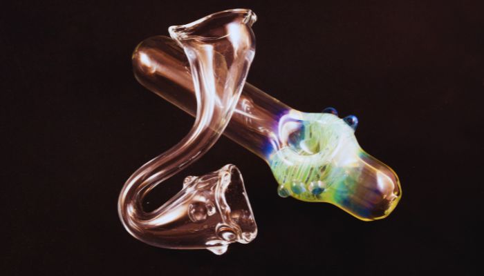 Is it Legal to Own Glass Pipes in Queensland?